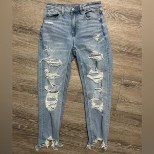 American Eagle Outfitters Light Blue Distressed Boyfriend Jeans